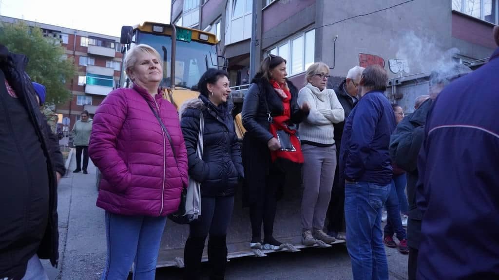 Protest U Boru Zbog Grejanja Tra E Ostavku Gradona Elnika I Direktora