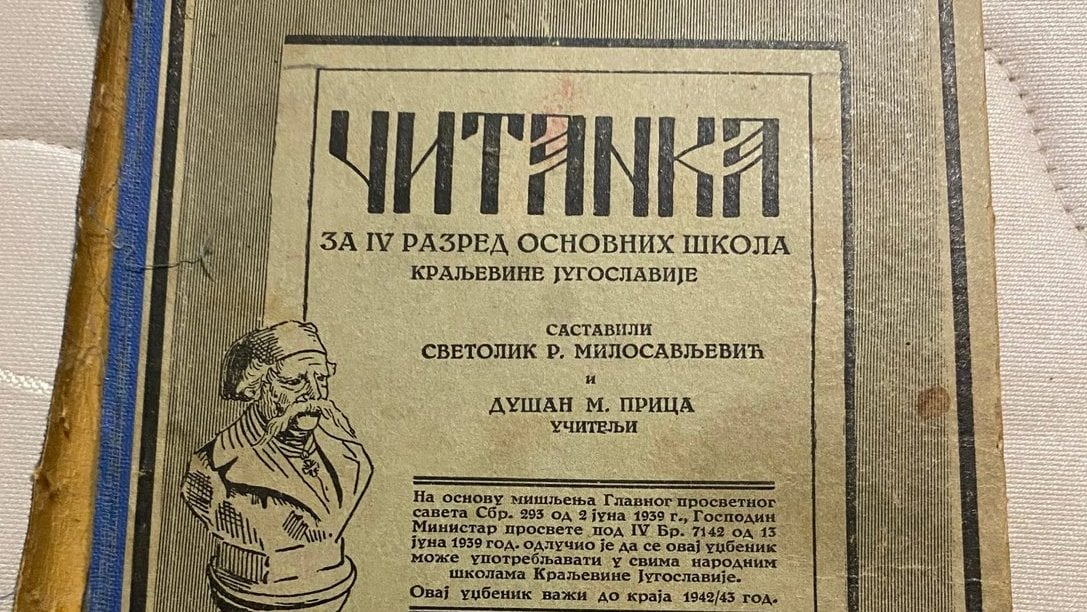 U čitanci iz 1942 detaljno su opisani običaji na Badnji dan u Šumadiji