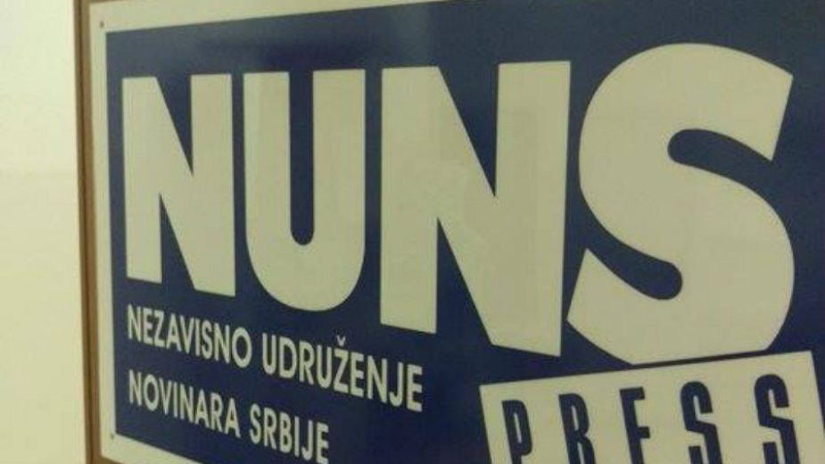 NUNS osuđuje premijerov pritisak na javni servis 1