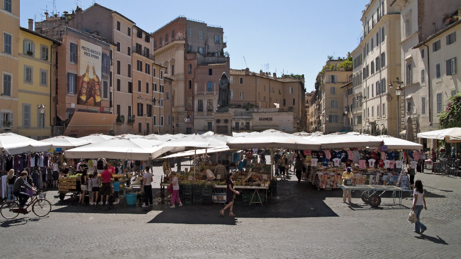 Italija (8): U gradu trgova i obeliska 1