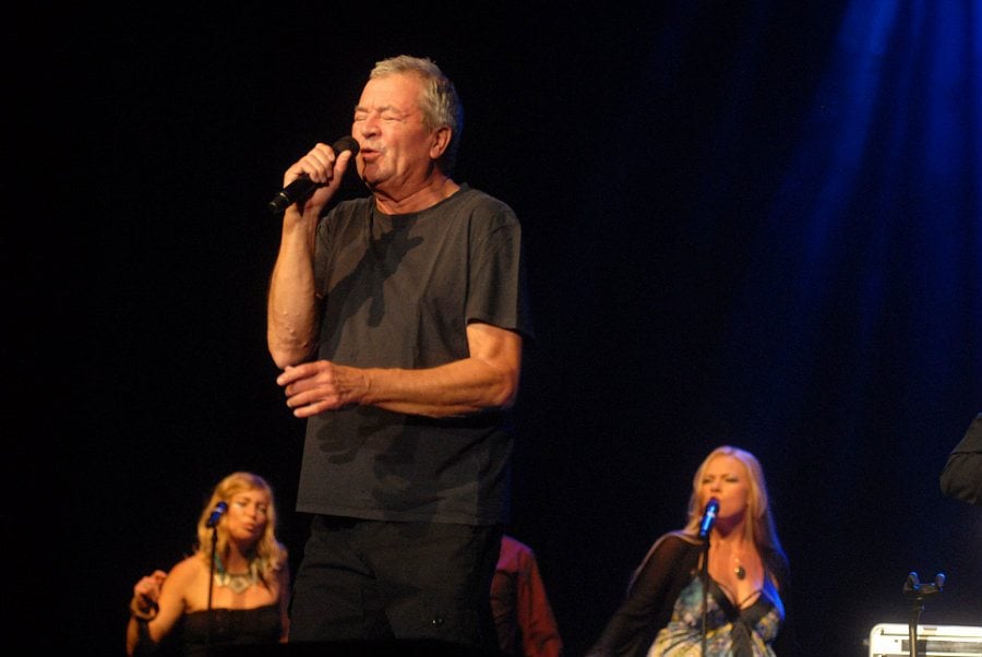 Ian Gillan u Sava centru: rokenrol (i) simfonija 4