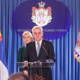 Mediji: Nikolić se kandiduje za predsednika 10