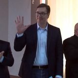 Vučić: Biću kandidat svih 5
