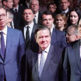 Vučić pozvao Šredera na skup na godišnjicu bombardovanja 3