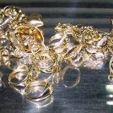 Zaplenjen nakit vredan više od dva miliona dinara 14