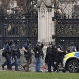 Petoro mrtvih u napadu u Londonu 14
