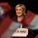 LE PEN: Viši nije bio Francuska 15