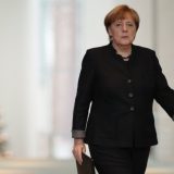 Merkel: Ankara mora da odgovori u vezi referenduma 11