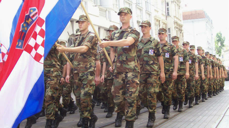 Deset hiljada ljudi primilo je pozive iz Ministarstva odbrane Hrvatske 1