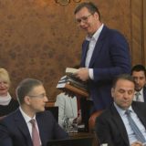 Koje knjige su ministri dobili od Vučića? 8