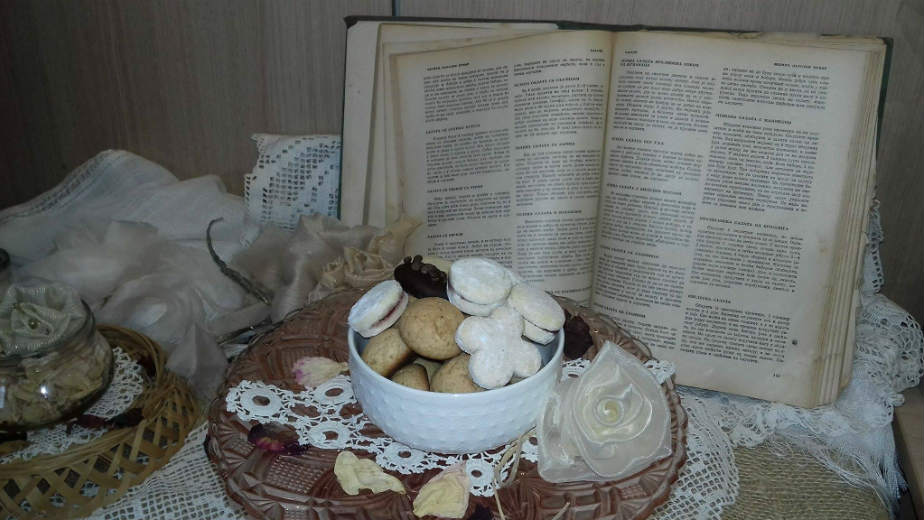 Knjiga "Tradicionalni recepti domaće srpske kuhinje" 1