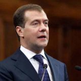 Medvedev: Neophodno reagovati na sankcije protiv Rusije 7