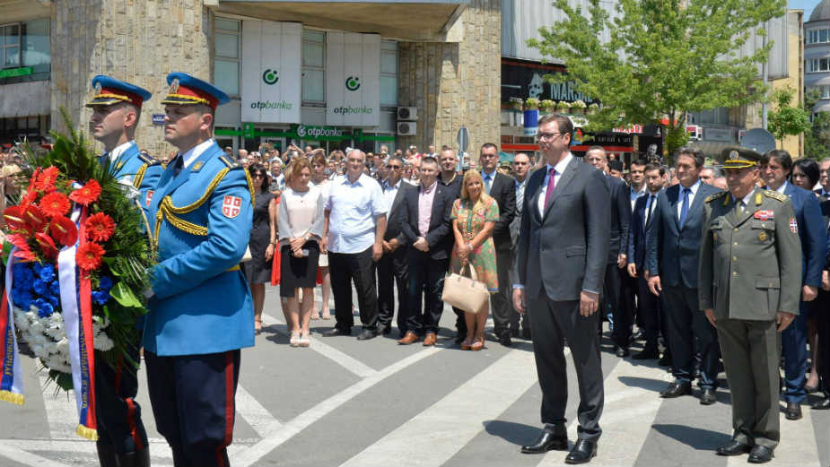 Vučić: Građani biraju vladu, ne ambasadori 1