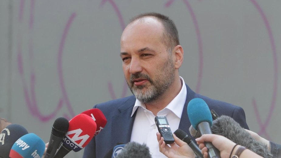 Janković: Raspisaće i Evroviziju samo da ne izgube Beograd 1