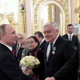 Putin odlikovao Nikolića 1