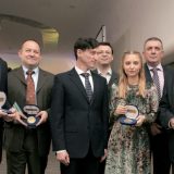 Ambasador Ukrajine uručio nagradu novinarki Danasa 14