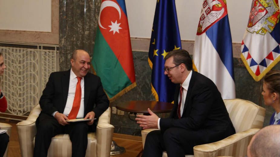 Vučić zvanično pozvan u Azerbejdžan 1