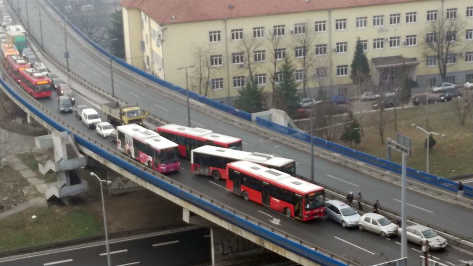 Radna nedelja počela lančanim sudarom 1