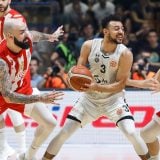 Crvena zvezda pobedila Partizan i u drugom meču polufinala 10