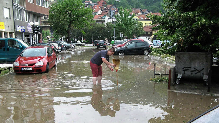 Velike štete na usevima, objektima i putevima 1