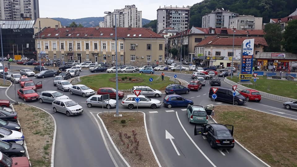 Pokret: Ponašanje policije tokom blokade saobraćaja (VIDEO) 1