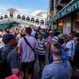 Alkohol i gužve: Venecija razmišlja za zabrani nošenje alkohola na ulicama 3
