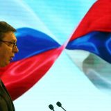 Vučić brani trgovinu s medijima i napada Danas 1