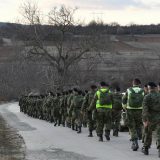 Vojska marširala 20 kilometara oko Niša 1