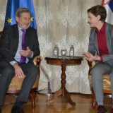 Han: Nema razloga da evrointegracije Srbije budu zaustavljene zbog zastoja u dijalogu 10