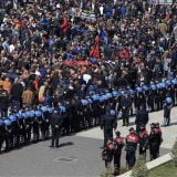 Hiljade albanskih demonstranata traže ostavku vlade 11