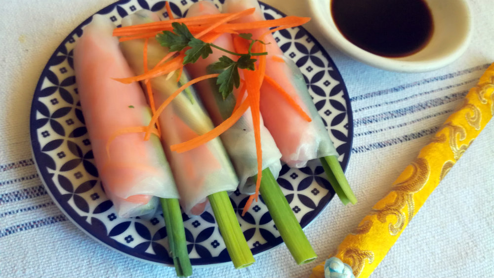 Vijetnamske prolećne rolnice sa sosom od kikiriki putera (Gỏi cuốn) - recept 1