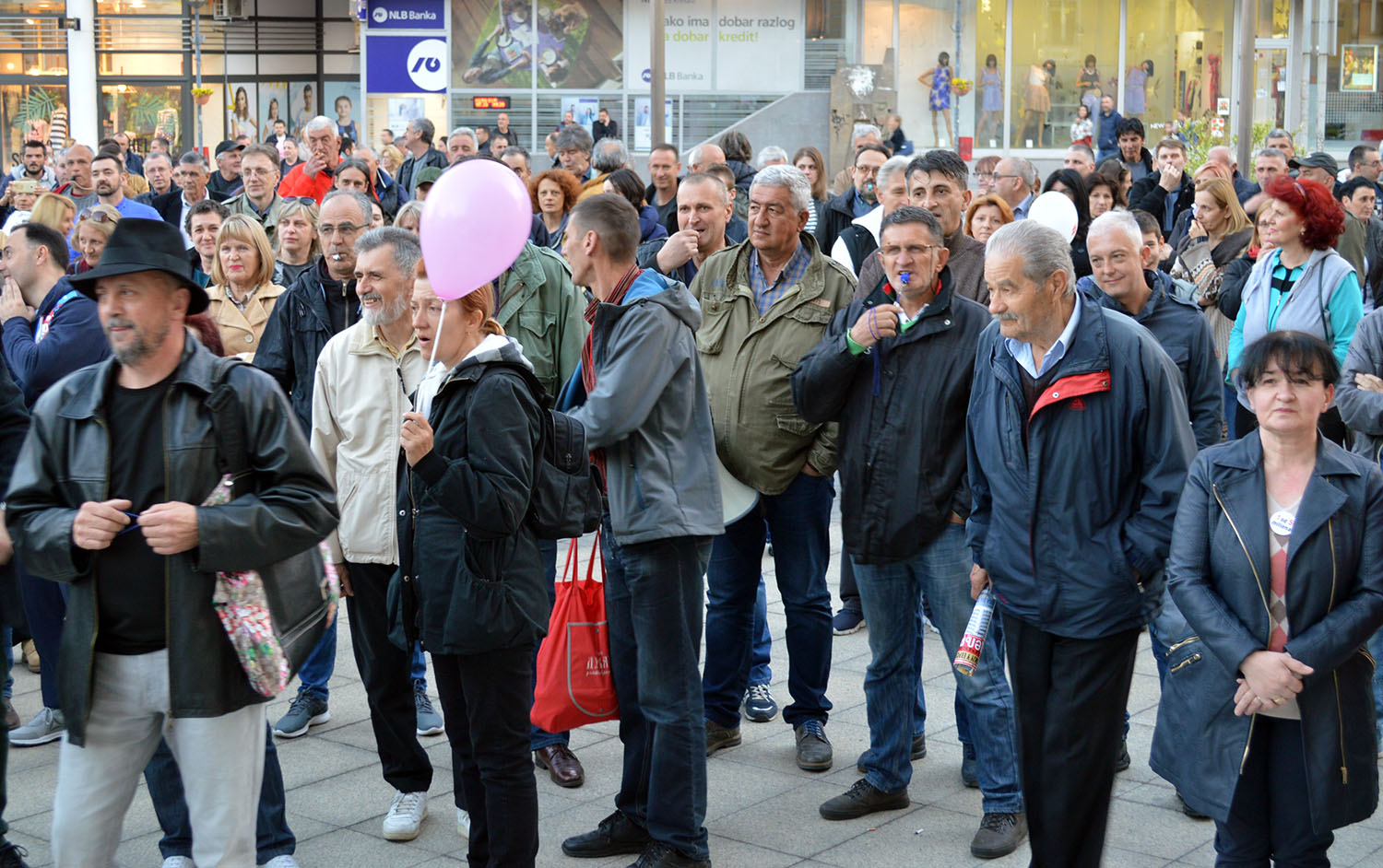 Protesti „1 od 5 miliona“ u više gradova i opština (FOTO, VIDEO) 2