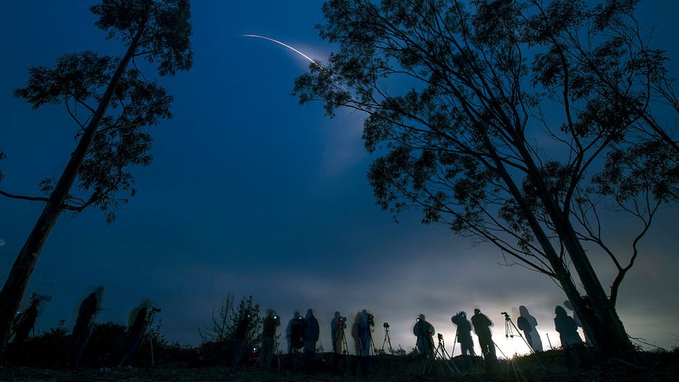 Posmatrači na lansiranju satelita