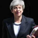 Tereza Mej: Ostavka britanske premijerke na mesto lidera stranke stupa na snagu 13