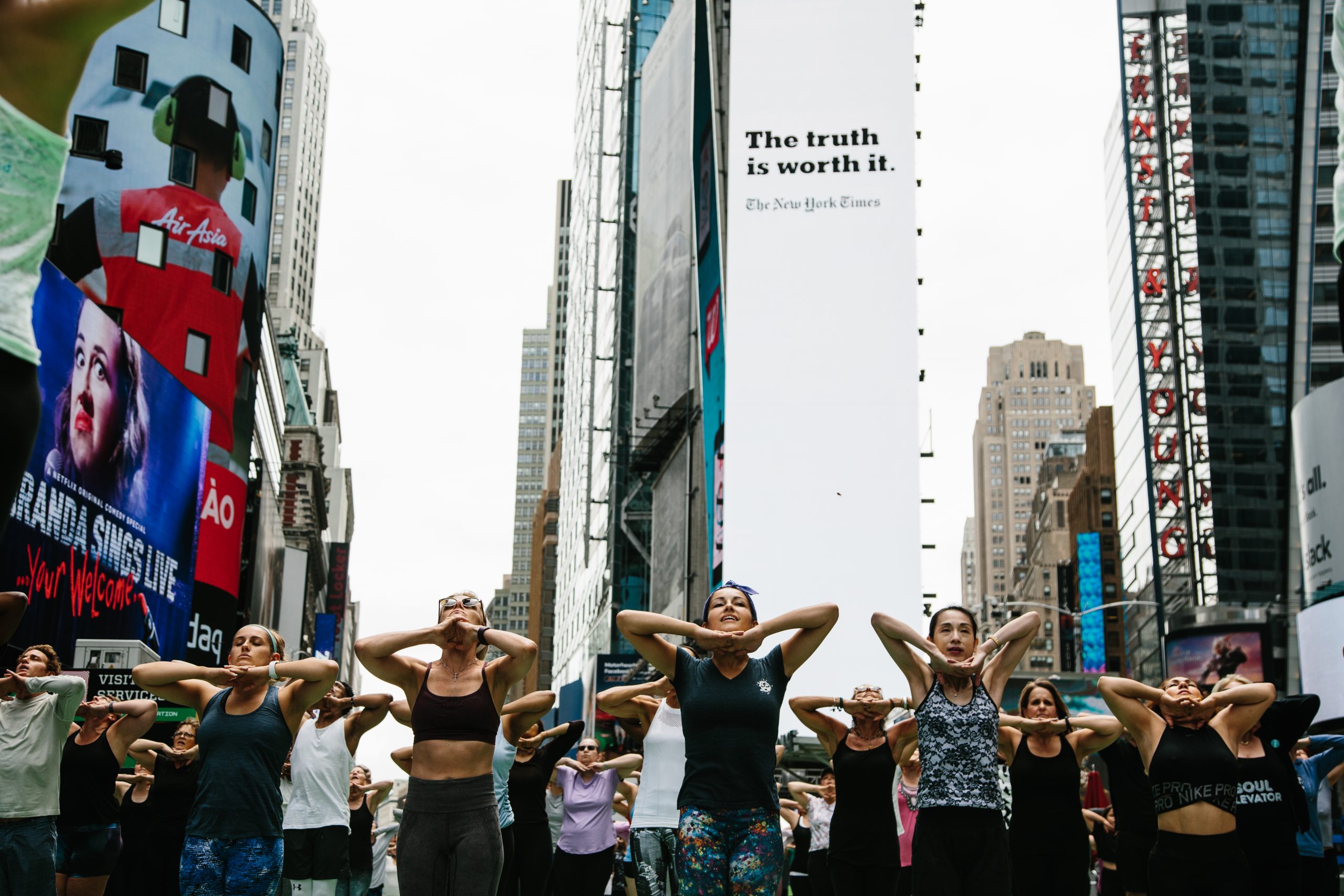 Obeležen Svetski dan joge (FOTO) 3