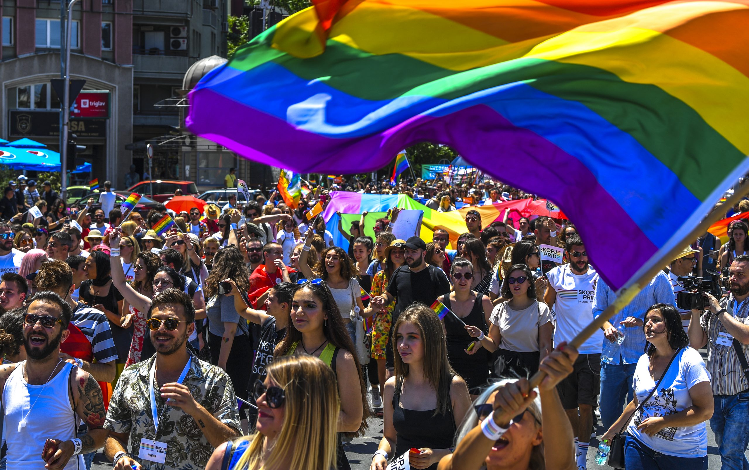 Negde nasilje, negde netrpeljivost, a negde skoro pa idila: "Danas" istražuje kako LGBT osobe žive u bivšim jugoslovenskim republikama 7