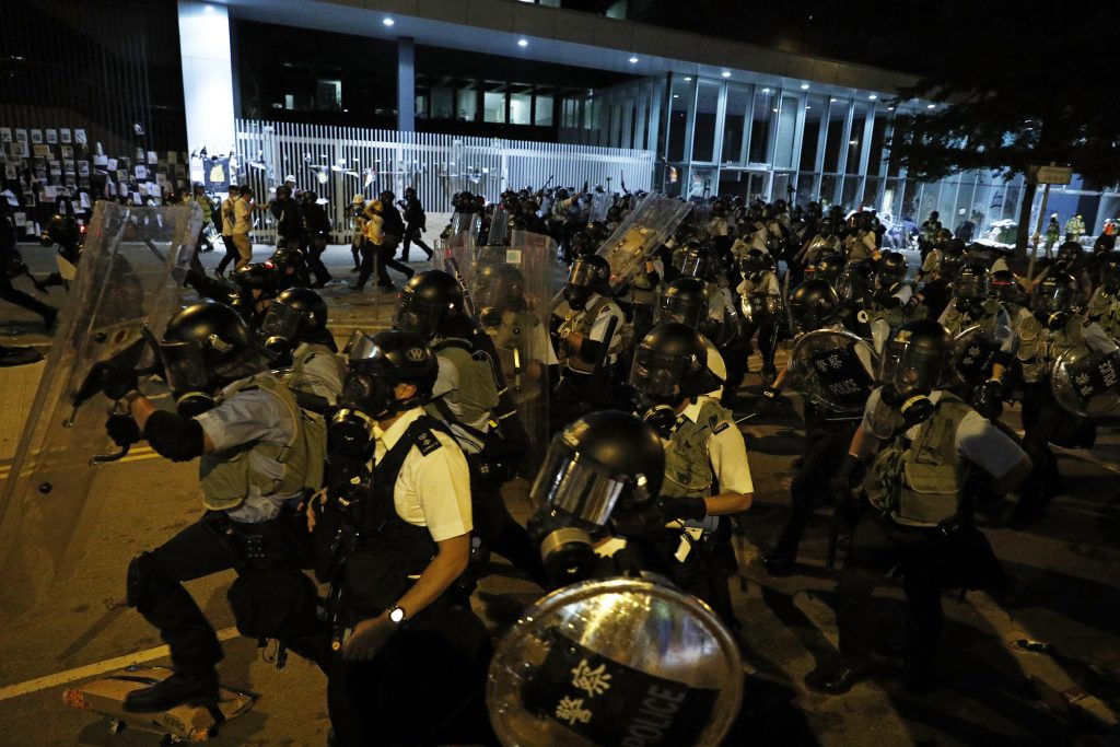 RSE: Protesti u Hongkongu eskalirali zbog straha od autoritarne Kine 2