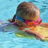 Kako da deca budu bezbedna u dvorišnim bazenima? 11