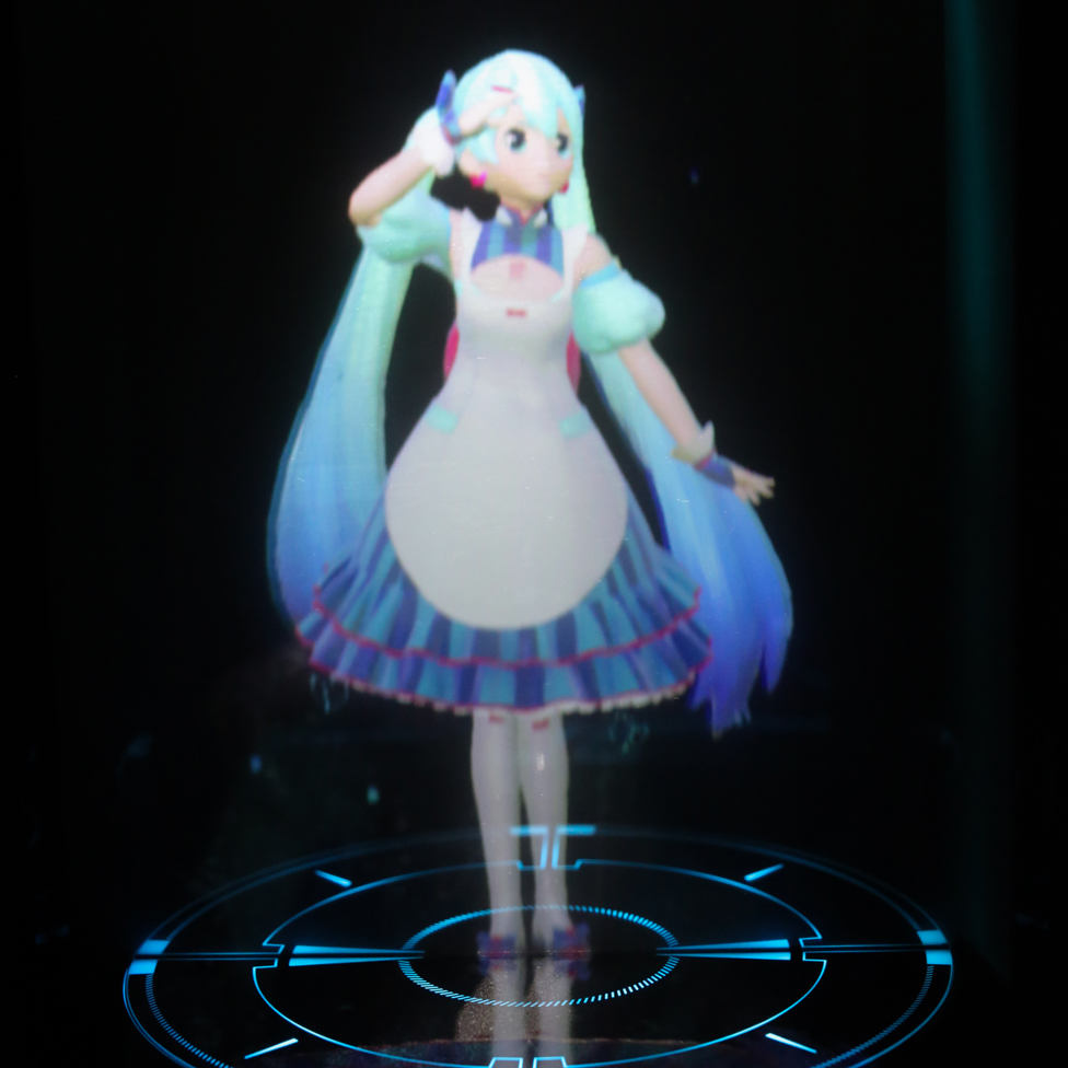 Hologramska verzija Miku