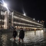 Poplave u Veneciji: Najveća plima u poslednjih 50 godina pogodila italijanski grad 3