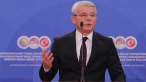 Dodik: Usvojeni dokument ne prejudicira članstvo BiH u NATO 2