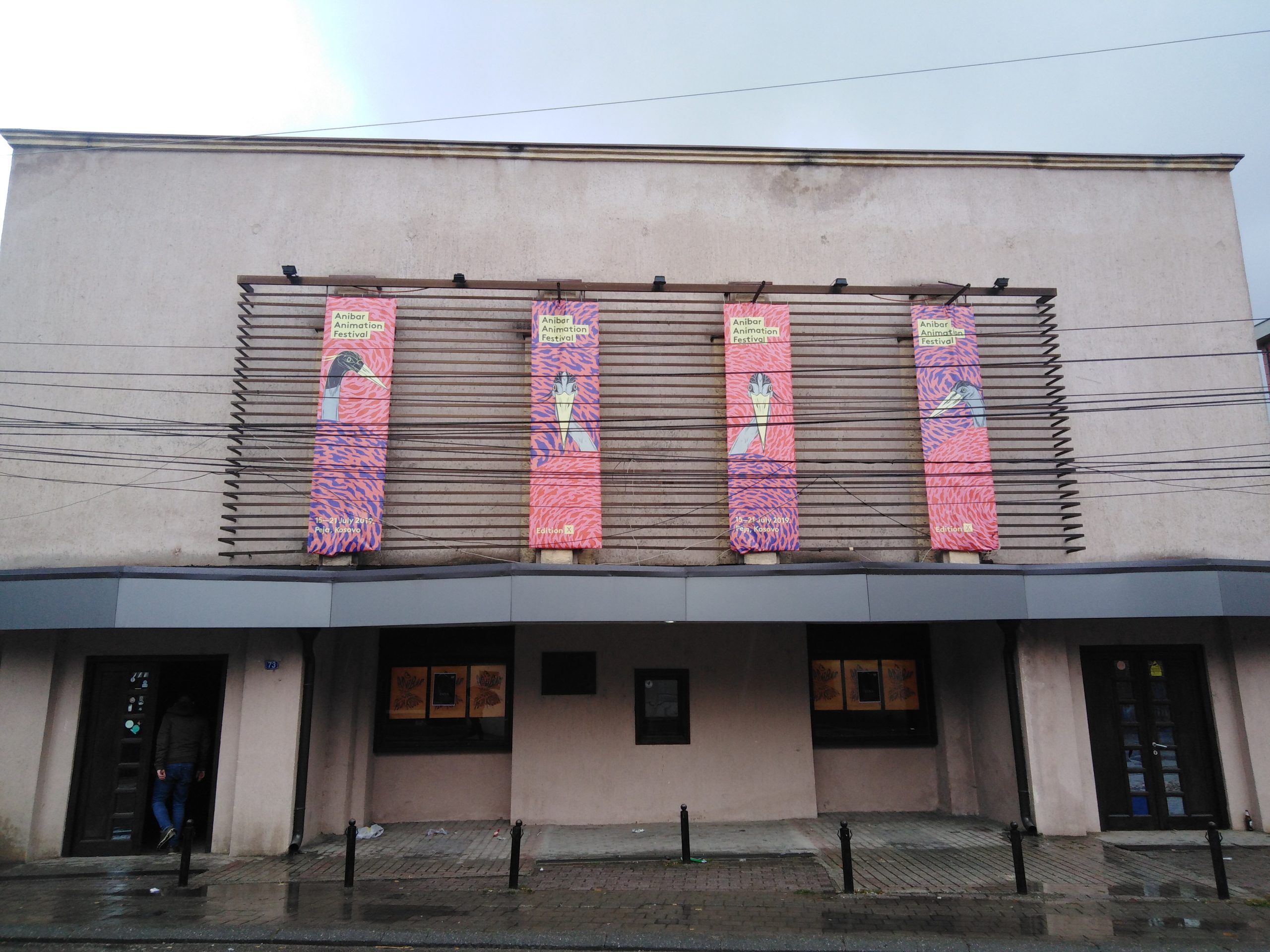 Kako je nekadašnji Radnički bioskop u Peći postao kulturni centar mladih? (VIDEO) 1