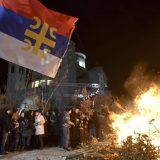 U Crnoj Gori naloženi badnjaci, manji incident na Cetinju 1