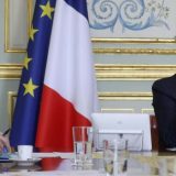 Francuski premijer upozorava na veliki talas epidemije 5