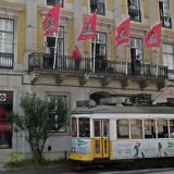 Portugalci pesmom s prozora obeležili godišnjicu zbacivanja fašističke diktature 4
