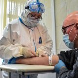 Korona virus: Vanredna situacija u Novom Pazaru, broj zaraženih u Srbiji raste, u Britaniji počelo testiranje vakcine na ljudima 9