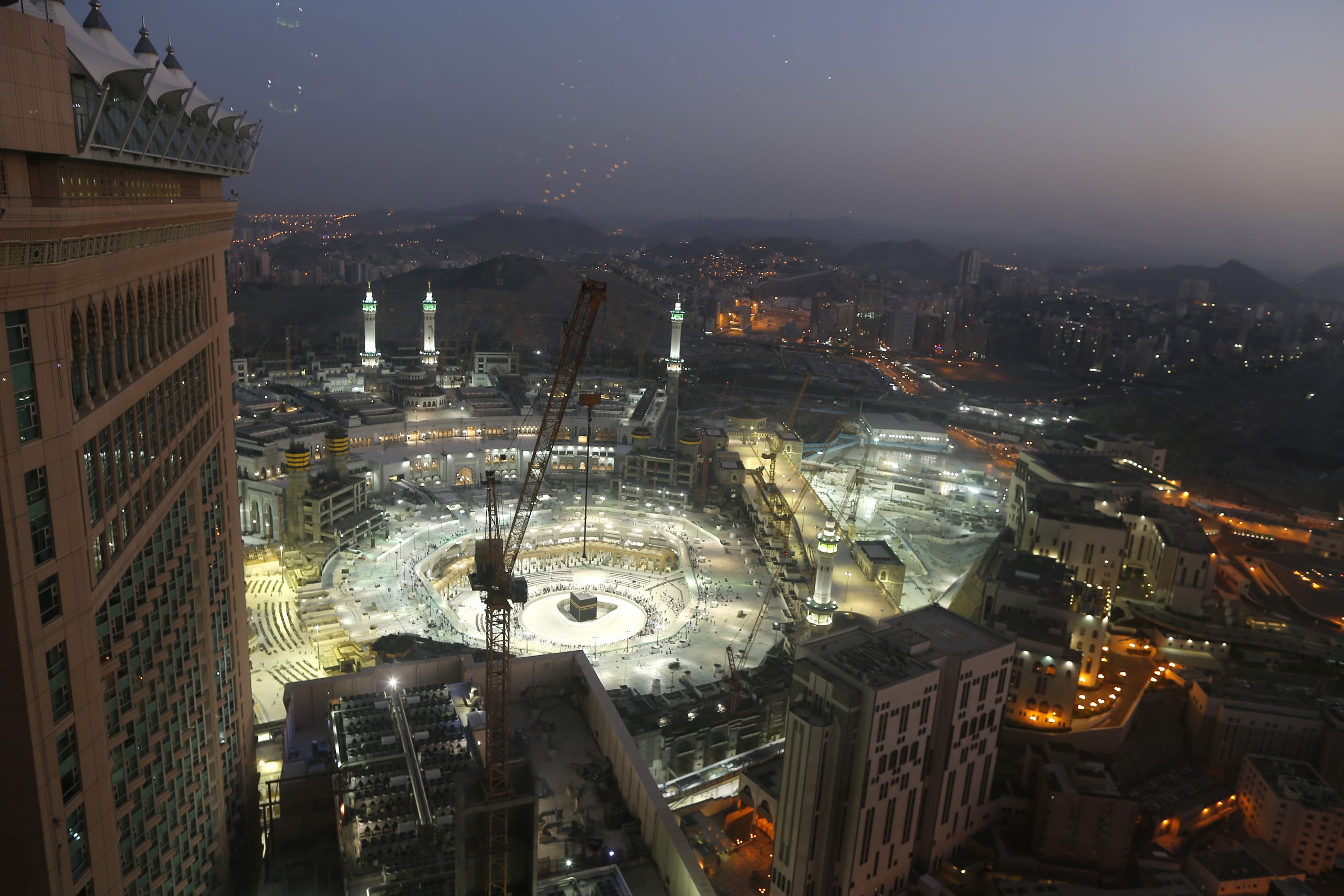 Džamije u Meki ponovo otvorene za vernike u nedelju 1