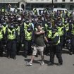 Velika Britanija: Sukobi policije i demonstranata na protestima u nekoliko gradova 12
