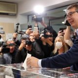 Vučić "zaboravio" na predizborna okupljanja naprednjaka u maju 1