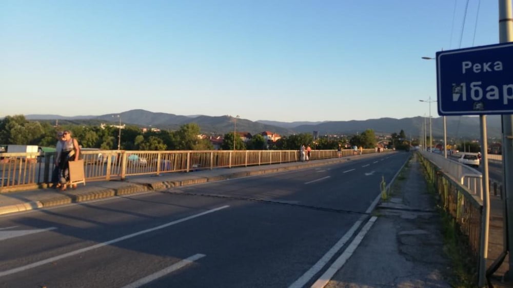 Oštećen most na Ibru u Kraljevu, zabranjen saobraćaj za teretna vozila 10